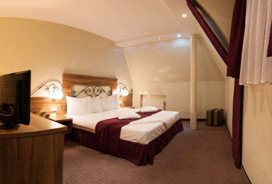 hotel *** - Hotel na Półboru - Pokoje - zdjęcie 1