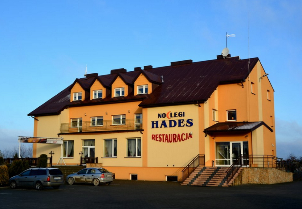 hotel *** - Hotel Hades Ostrówek