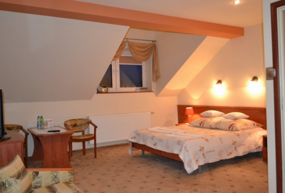 hotel *** - Hotel Hades Ostrówek - Pokoje - zdjęcie 1