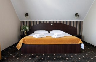 hotel *** - Hotel & Restauracja Podzamcze - zdjęcie 1