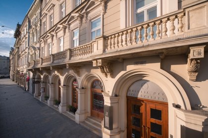 obiekt konferencyjny - Międzynarodowe Centrum Kultury - zdjęcie 1