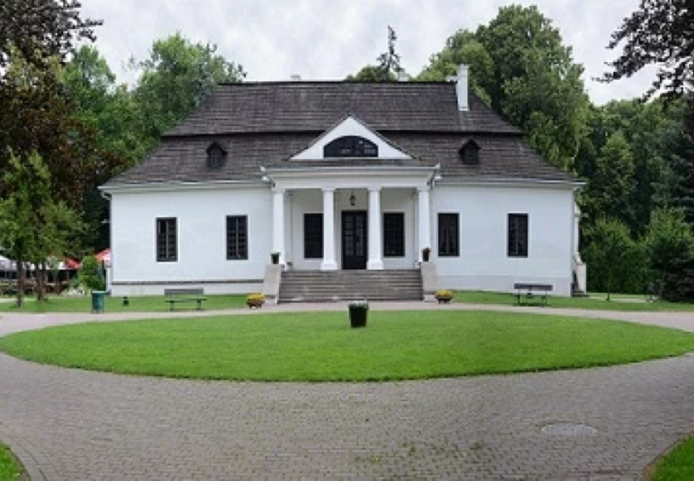 dworek - Centrum Kultury Dworek Białoprądnicki