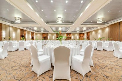 hotel **** - DoubleTree by Hilton Kraków Hotel & Convention Center - zdjęcie 11