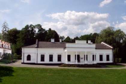 dworek - Dwór I.J. Paderewskiego w Kąśnej Dolnej - zdjęcie 1