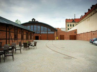 Stara Zajezdnia Kraków by DeSilva