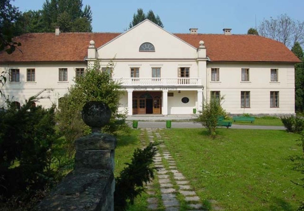 dworek - Dwór Senator w Zakrzowie