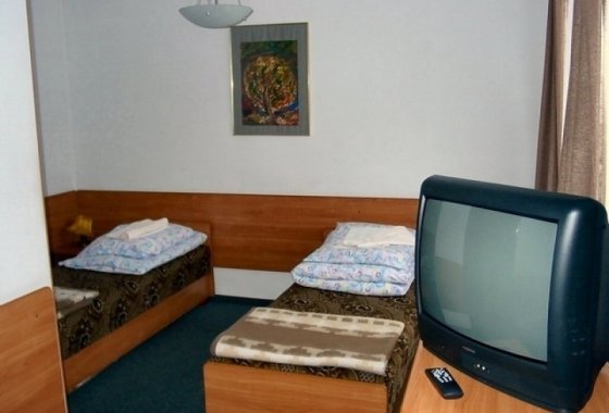 obiekt konferencyjny - Ośrodek Szkoleniowo-Wypoczynkowy Leśnik - Pokoje - zdjęcie 1