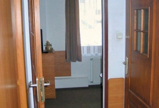 obiekt konferencyjny - Ośrodek Szkoleniowo-Wypoczynkowy Leśnik - Pokoje - zdjęcie 4