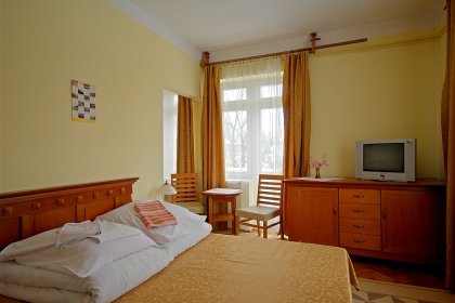 hotel - Ośrodek Wczasowy Jasny Pałac - zdjęcie 3