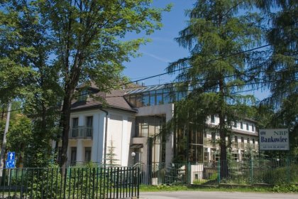 hotel - Ośrodek Wypoczynkowy NBP Bankowiec - zdjęcie 2
