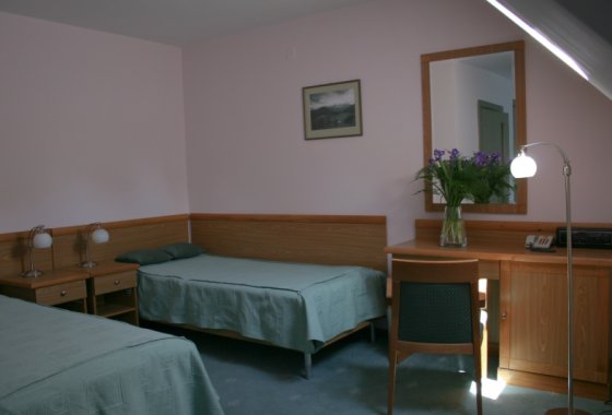 hotel - Ośrodek Wypoczynkowy NBP Bankowiec - Pokoje - zdjęcie 2