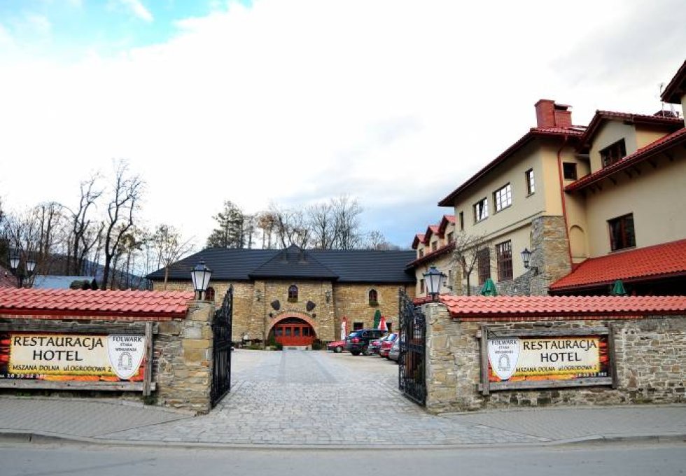 hotel *** - Hotel Folwark Stara Winiarnia