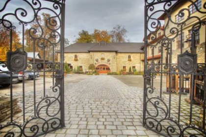 hotel *** - Hotel Folwark Stara Winiarnia - zdjęcie 3