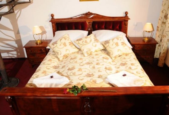 hotel *** - Hotel Folwark Stara Winiarnia - Pokoje - zdjęcie 1