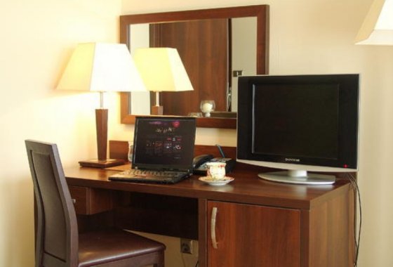 hotel *** - Hotel Azalia - Pokoje - zdjęcie 5