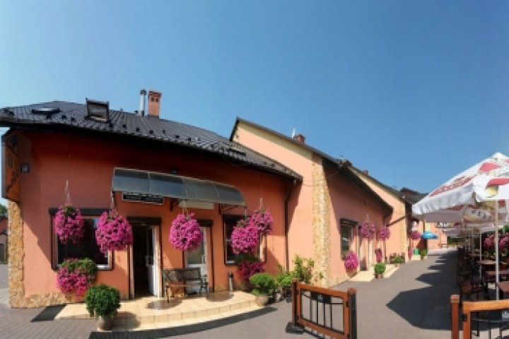Hotel Clasic***