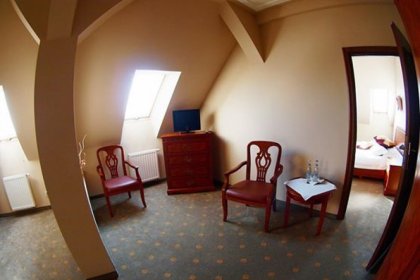 hotel - Rezydencja Pod Zegarem - zdjęcie 9