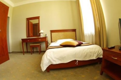 hotel - Rezydencja Pod Zegarem - zdjęcie 12