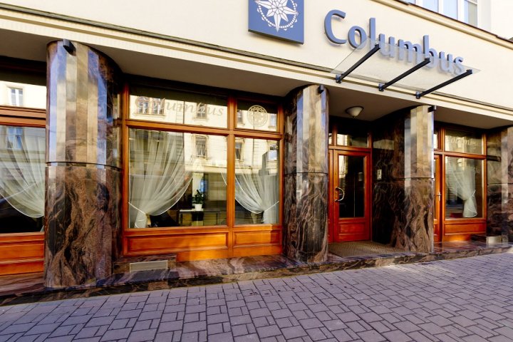 Hotel Columbus***