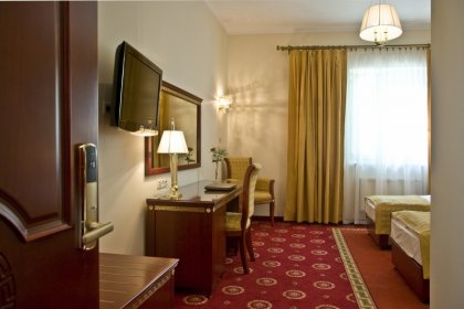 hotel *** - Hotel Holiday Park*** - zdjęcie 9