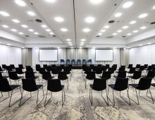 Courtyard by Marriott Warsaw Airport