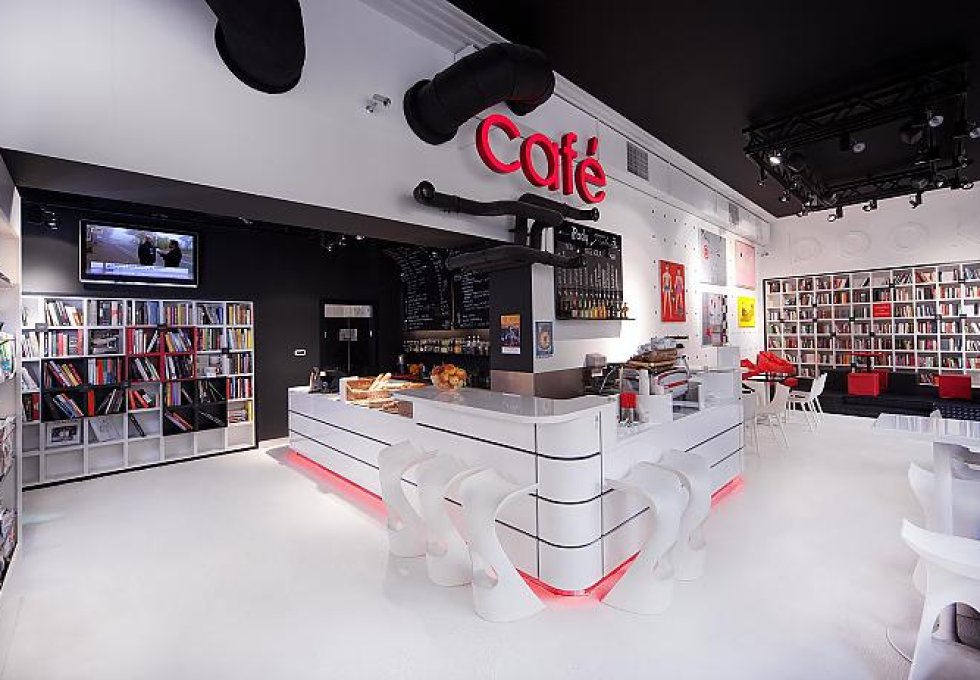 inny - MiTo art.cafe.books
