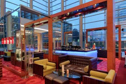 hotel **** - Hilton Warsaw City - zdjęcie 2
