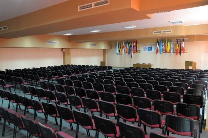 obiekt konferencyjny - Centrum Konferencyjno-Szkoleniowe Fundacji Nowe Horyzonty - zdjęcie 5