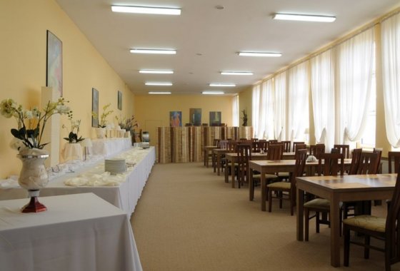 obiekt konferencyjny - Centrum Konferencyjno-Szkoleniowe Fundacji Nowe Horyzonty - Usługi - zdjęcie 1