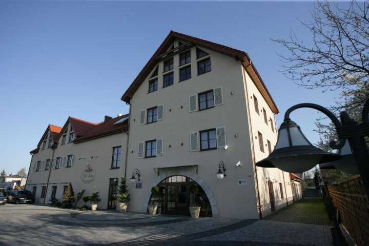 Villa Estera****