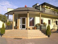 Hotel** Pod Różami