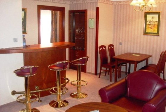 hotel *** - Hotel Krosno-Nafta - Pokoje - zdjęcie 1