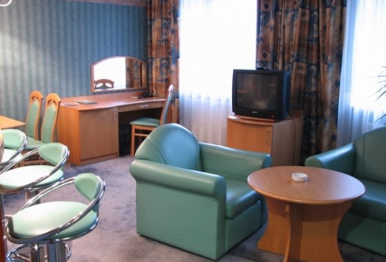 hotel *** - Hotel Krosno-Nafta - Pokoje - zdjęcie 2
