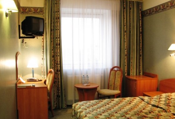 hotel *** - Hotel Krosno-Nafta - Pokoje - zdjęcie 4