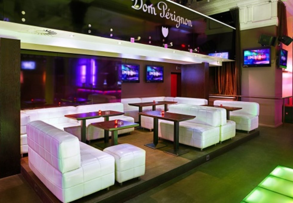 inny - Club & Restaurant Platinium