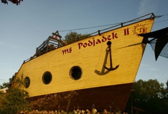 hotel *** - Hotel Restauracja Podjadek - Usługi - zdjęcie 1