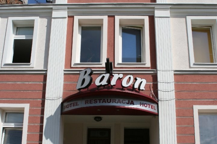 Hotel Baron**