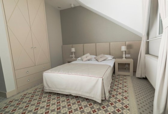 Hotel Restauracja Baśniowa - podwójne łóżko - SaleBiznesowe