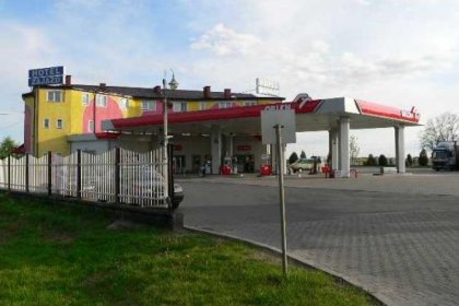 hotel - Hotel Orlik - zdjęcie 1