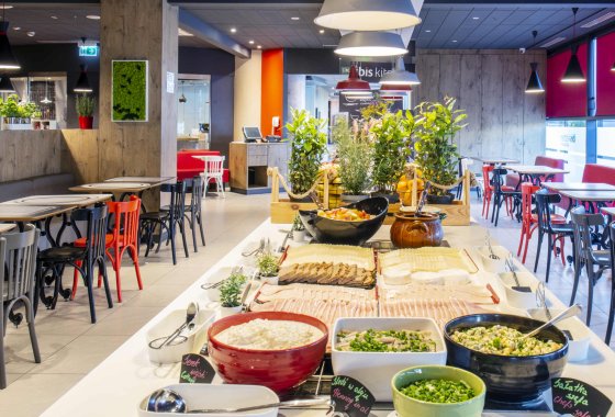 hotel *** - Hotel Ibis Warszawa Stare Miasto - Usługi - zdjęcie 2