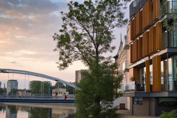 Piano Hotel