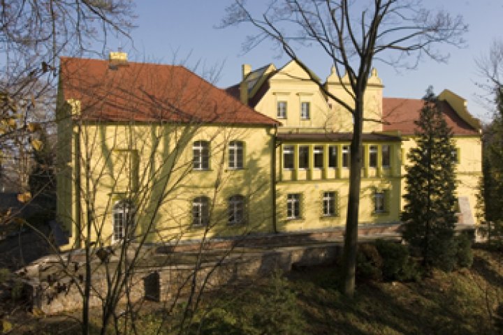 Zespół Zamkowo-Parkowy w Rogowie Opolskim