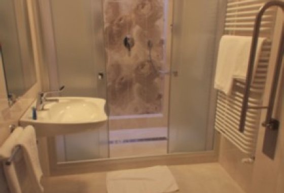 hotel *** - Hotel Pod Złotą Koroną - Pokoje - zdjęcie 5
