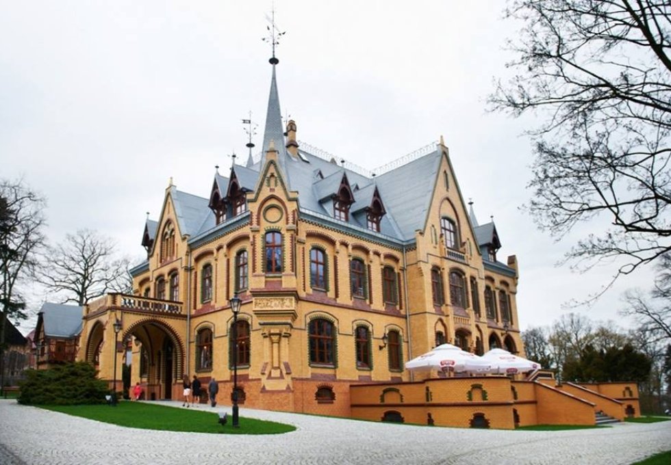 pałac - Restauracja Pałac Większyce