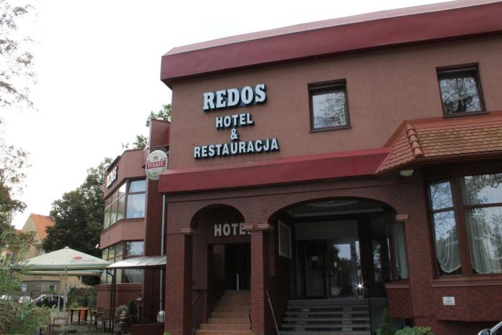 Hotel i Restauracja Redos