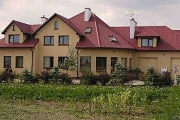 "Dębinówka" Dom Gościnny