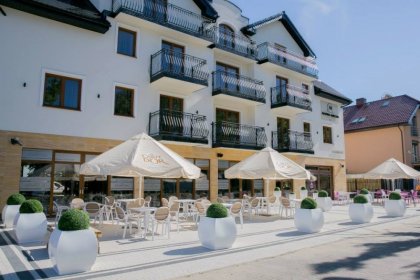 hotel - Marina Mielno "Pensjonat nad Jeziorem" - zdjęcie 1