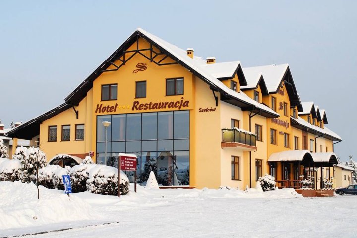 Hotel*** i Restauracja "Szelców"