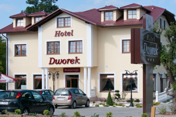 Hotel & Restauracja Dworek