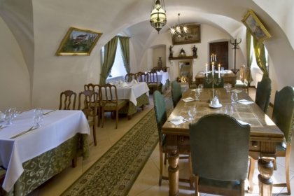 inny - Alumnat. Restauracja i Noclegi - zdjęcie 2
